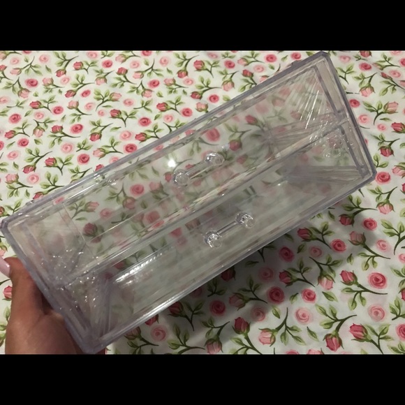 Makeup organizer - Picture 2 of 2